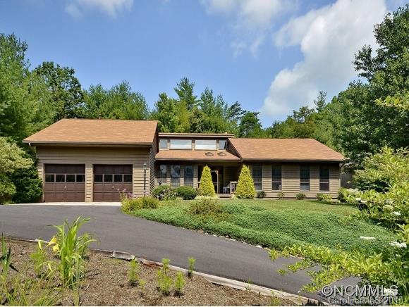 77 Hillcrest Drive Weaverville NC 28787