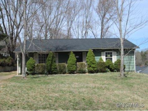 22 Mount Carmel Drive Asheville NC 28806
