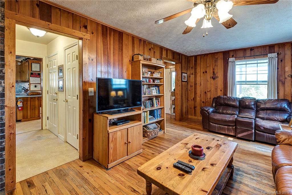 208 Bailey Road Candler NC 28715
