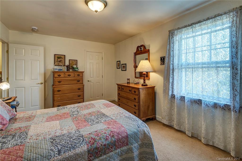 208 Bailey Road Candler NC 28715