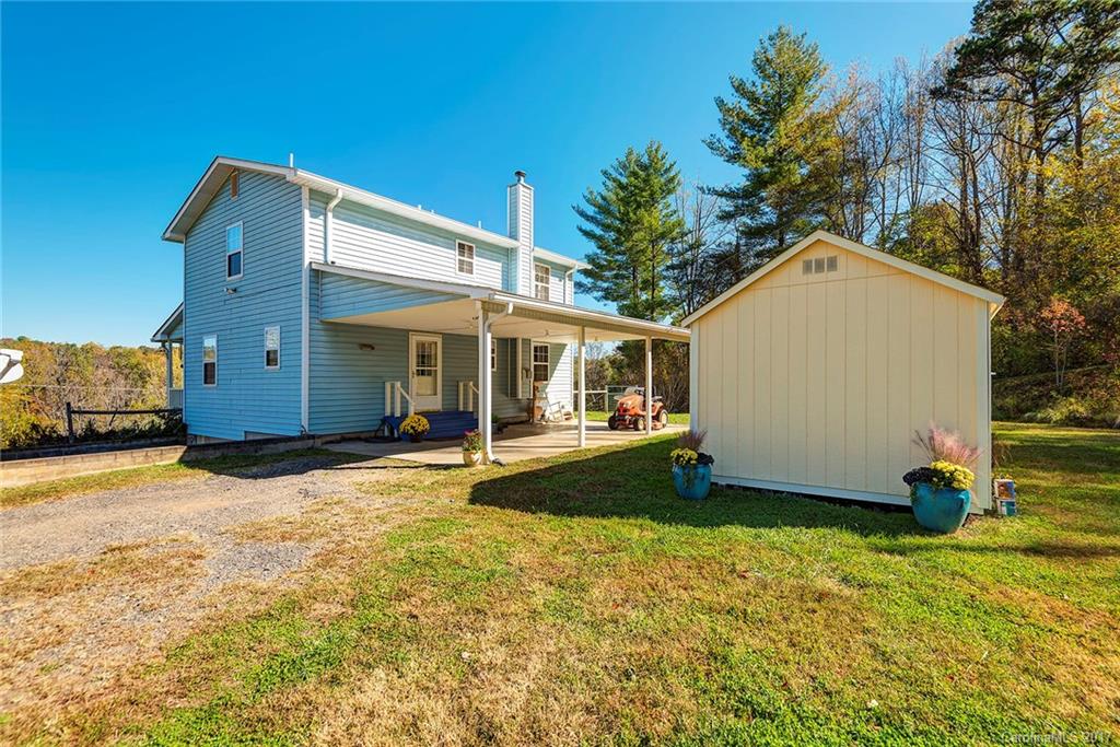 208 Bailey Road Candler NC 28715