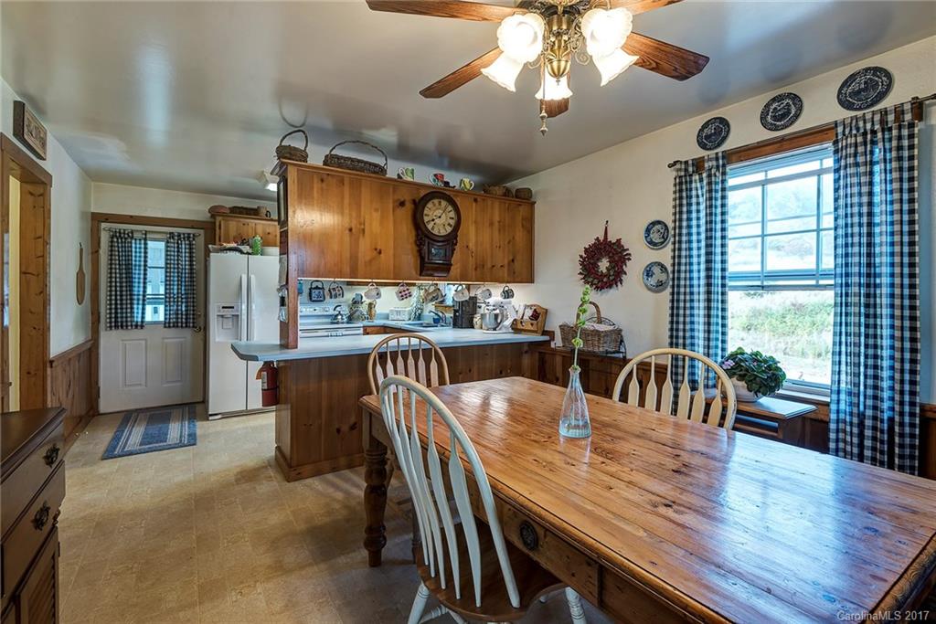 208 Bailey Road Candler NC 28715