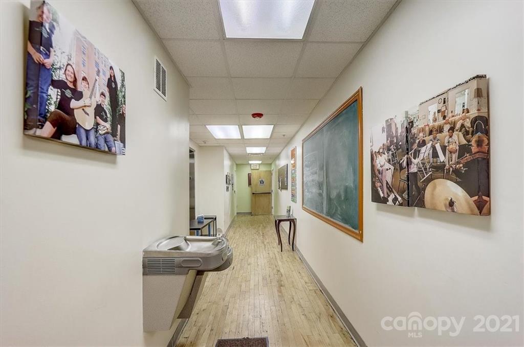 124 College Street Asheville NC 28801