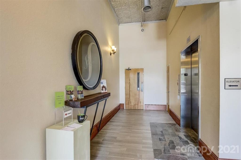 124 College Street Asheville NC 28801