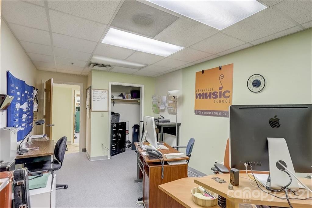 124 College Street Asheville NC 28801