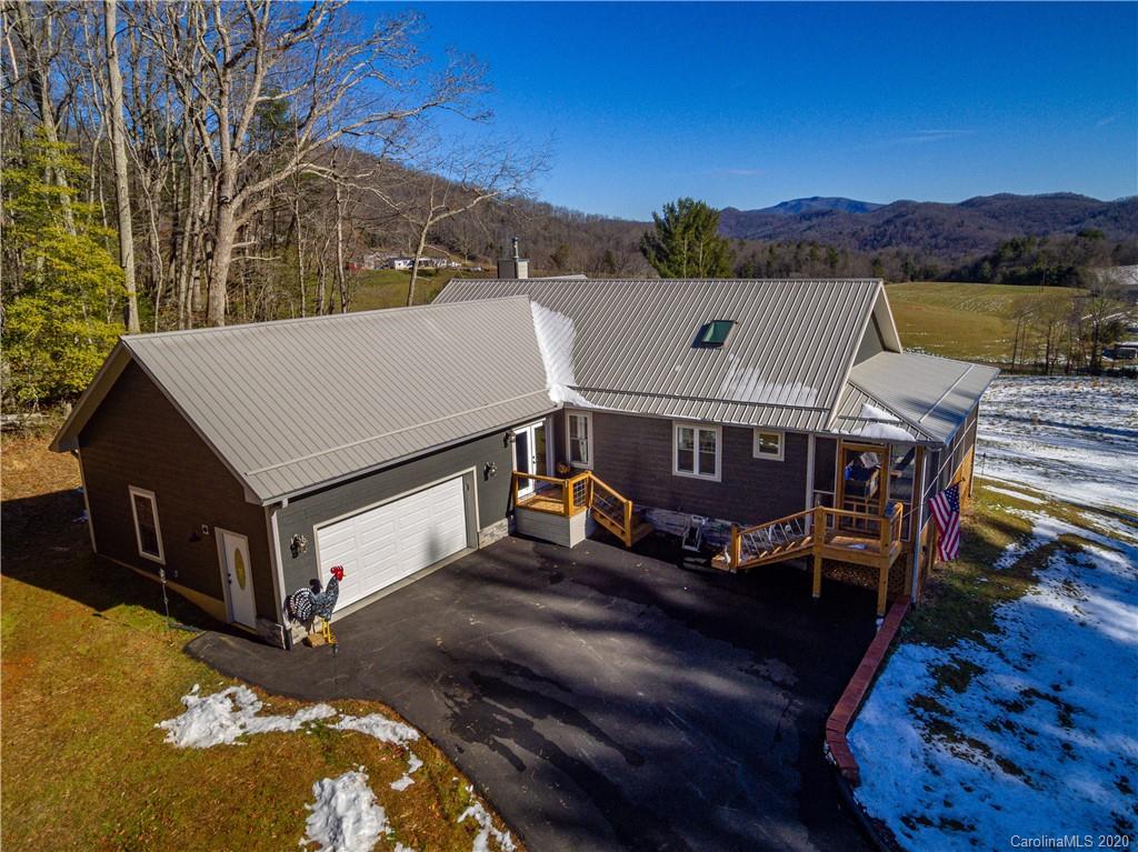 334 Hall Road Green Mountain NC 28740