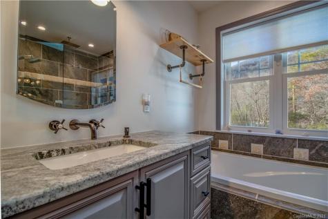 334 Hall Road Green Mountain NC 28740