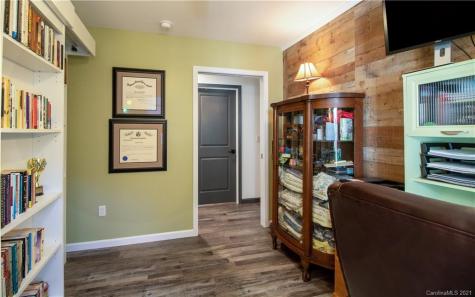334 Hall Road Green Mountain NC 28740
