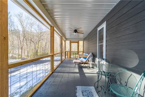 334 Hall Road Green Mountain NC 28740