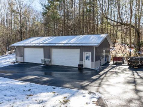 334 Hall Road Green Mountain NC 28740