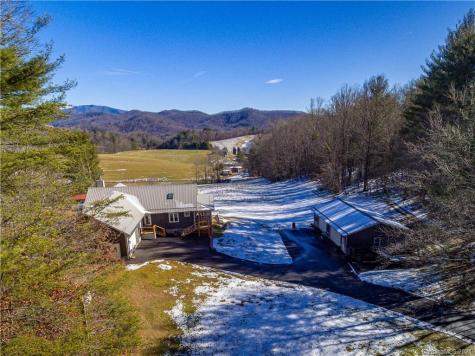 334 Hall Road Green Mountain NC 28740