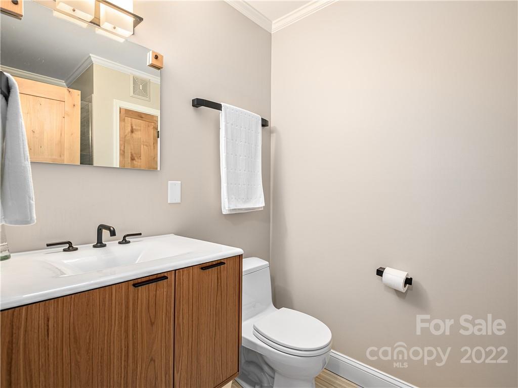 90 Hickory Forest Road Fairview NC 28730
