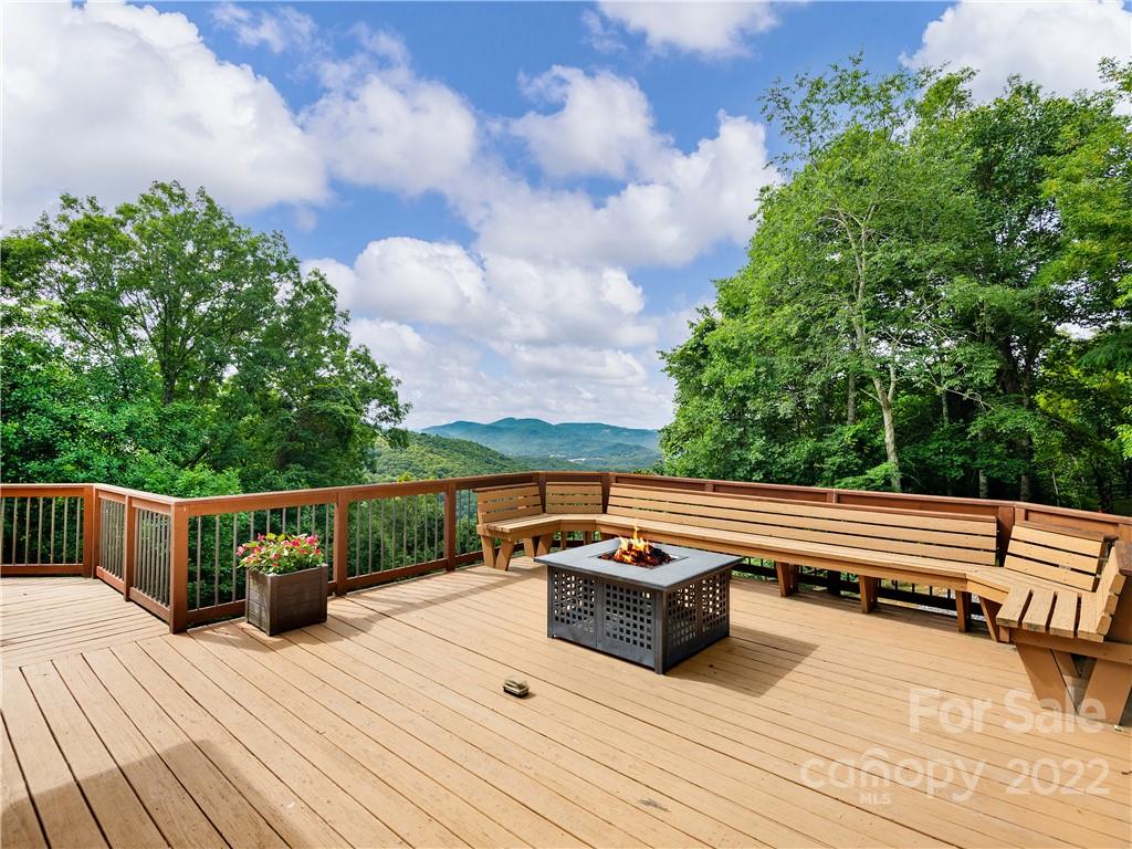 90 Hickory Forest Road Fairview NC 28730