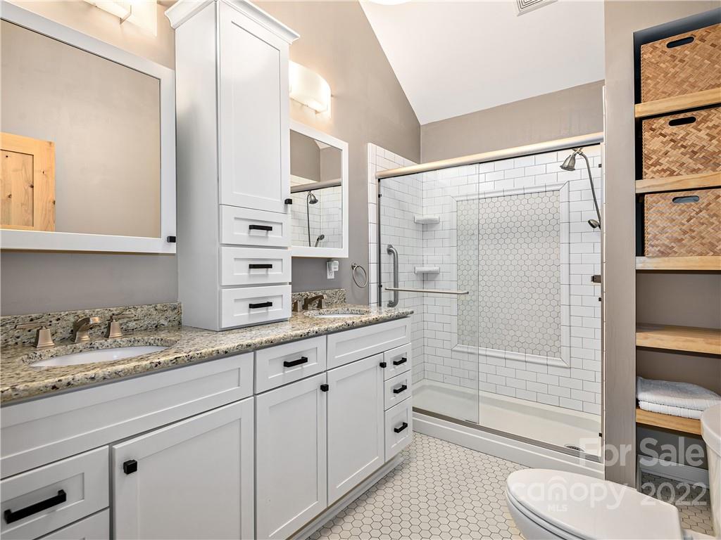 90 Hickory Forest Road Fairview NC 28730