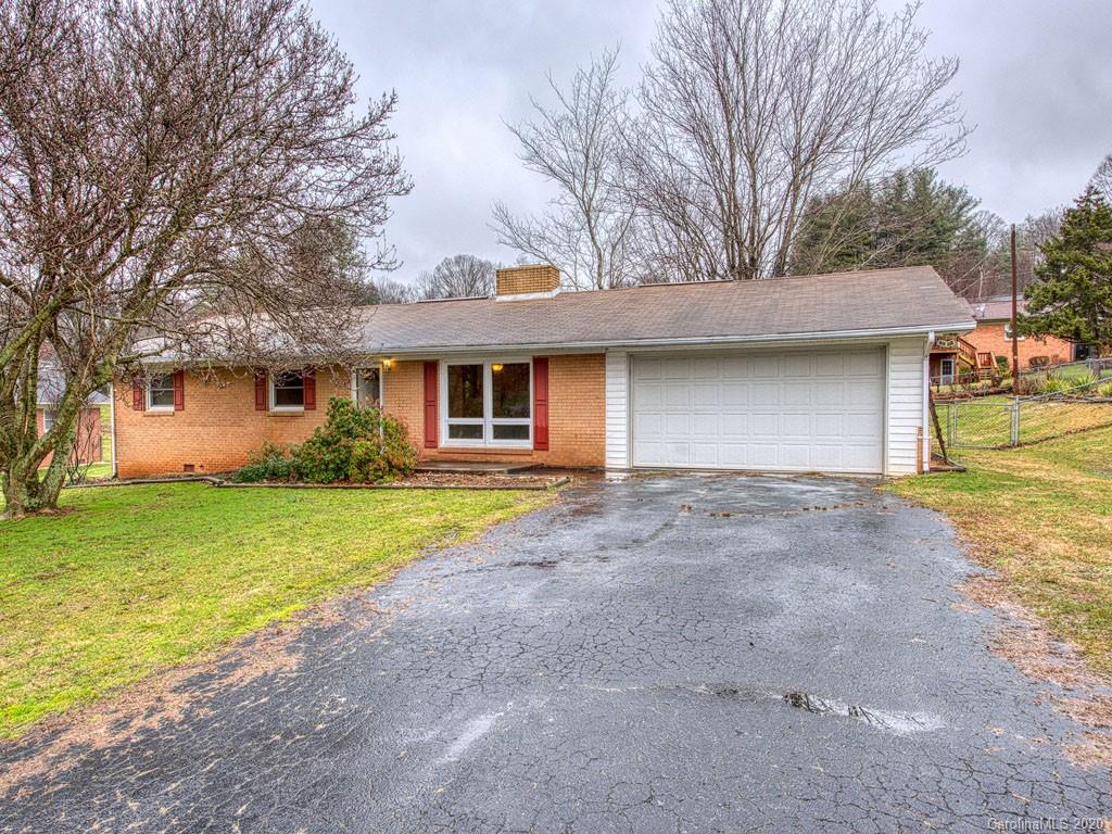 30 Pioneer Drive Waynesville NC 28786