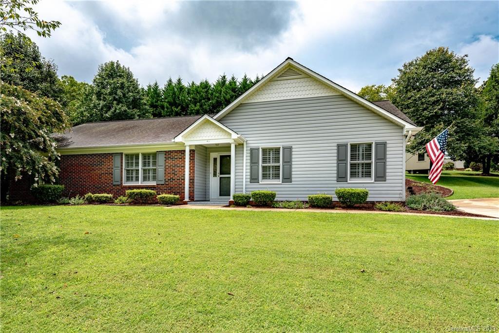 1352 Grady Lane Hickory NC 28602