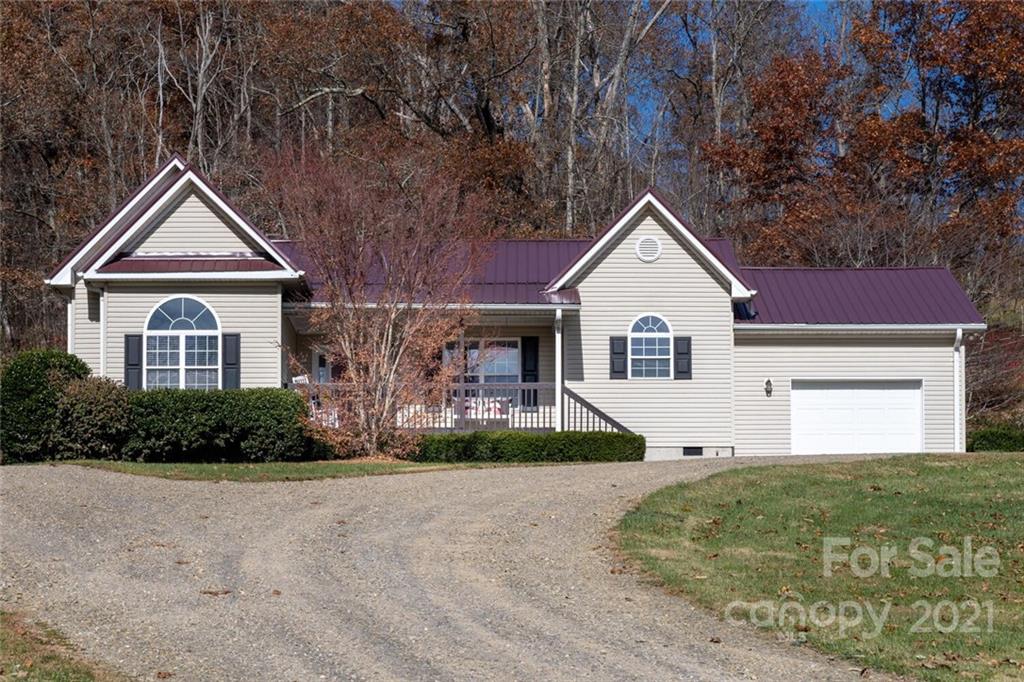 381 Brady Circle Canton NC 28716
