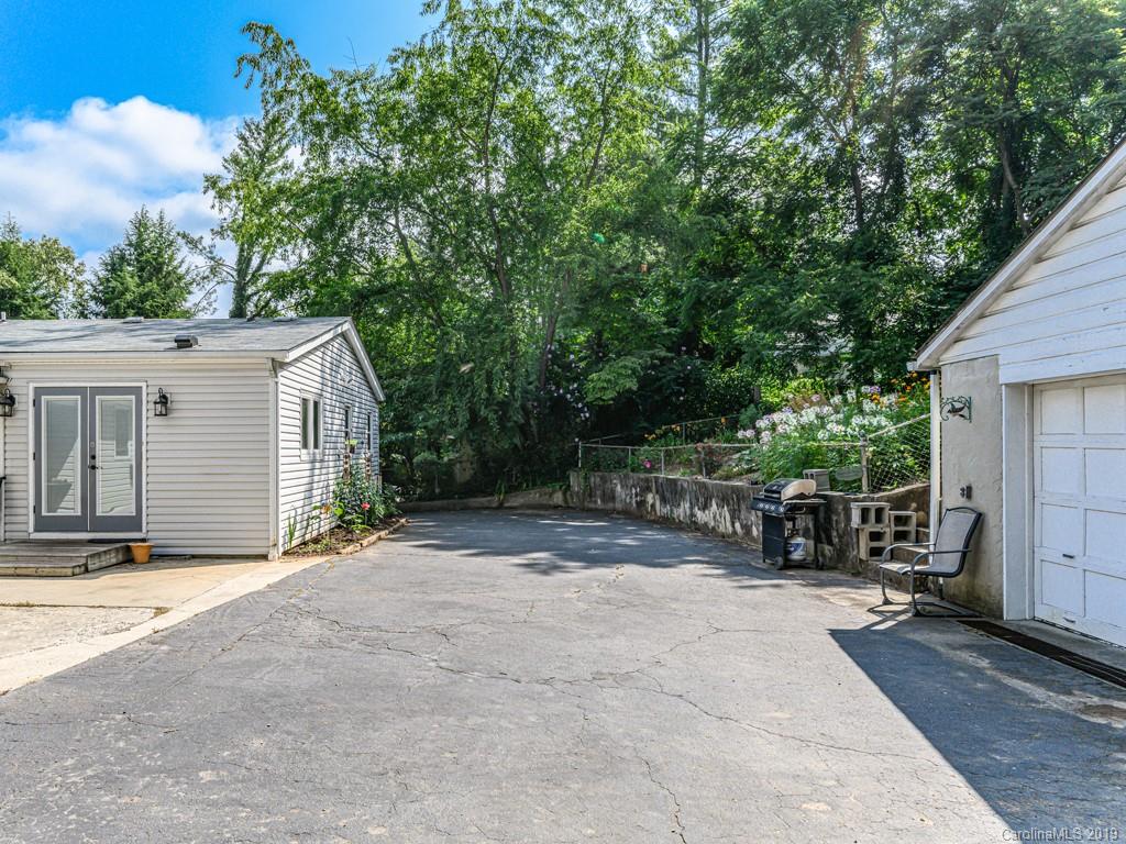 174 School Road Asheville NC 28806