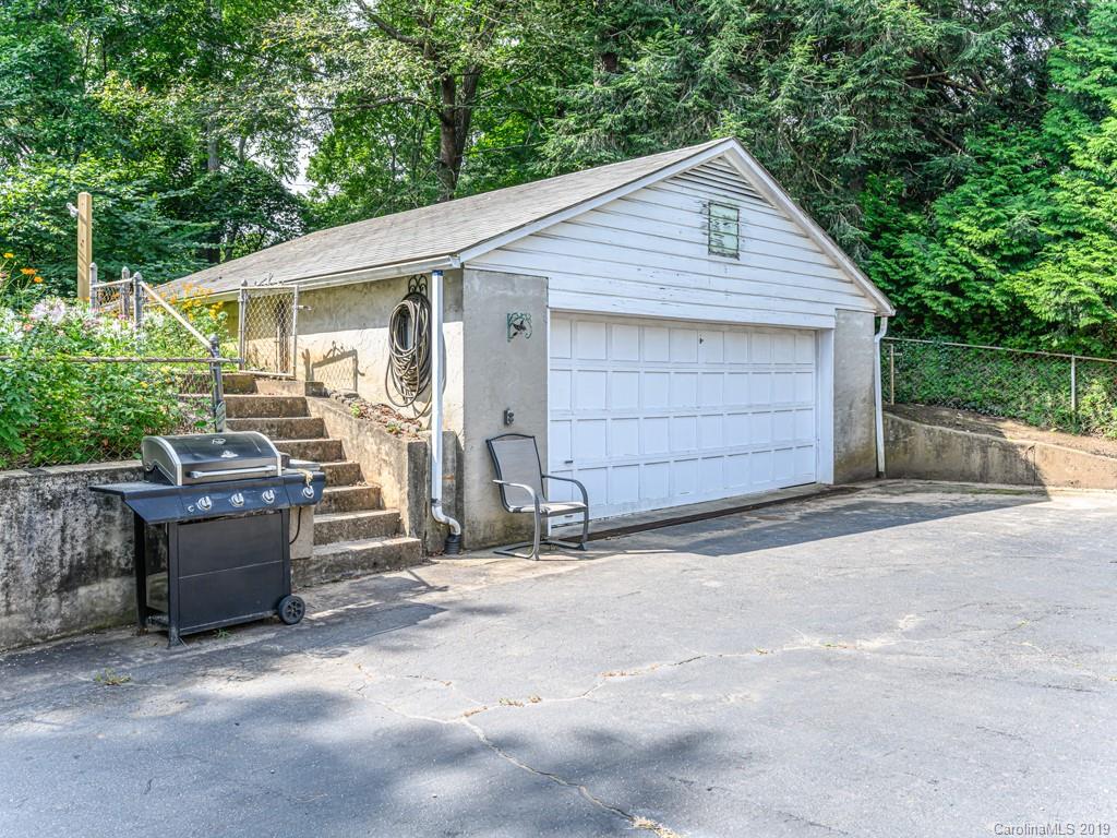 174 School Road Asheville NC 28806