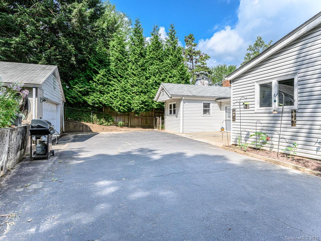 174 School Road Asheville NC 28806