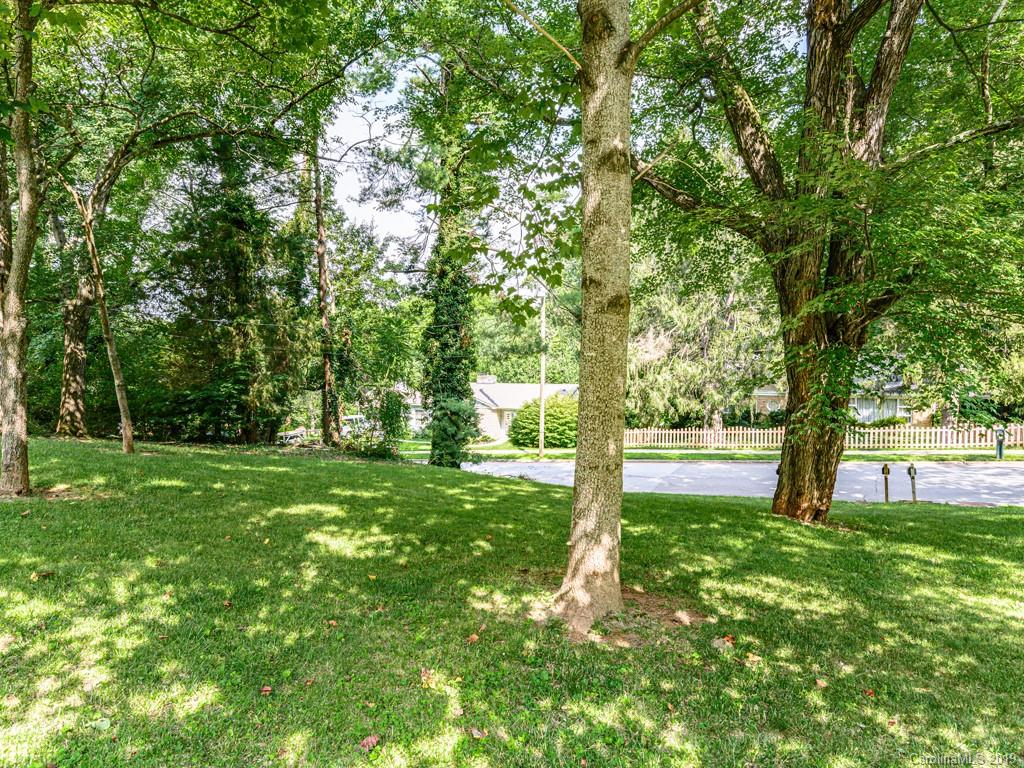 174 School Road Asheville NC 28806
