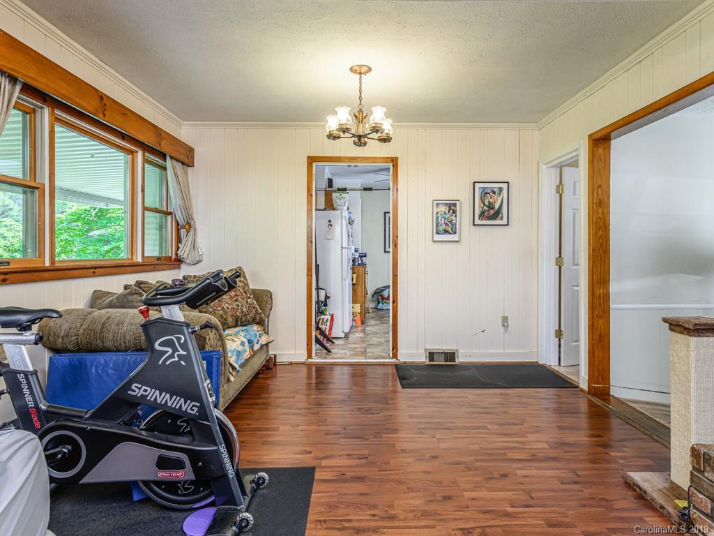 174 School Road Asheville NC 28806