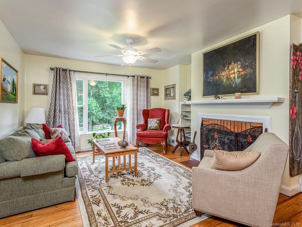 174 School Road Asheville NC 28806