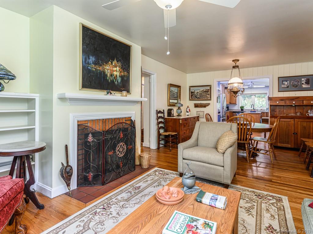 174 School Road Asheville NC 28806