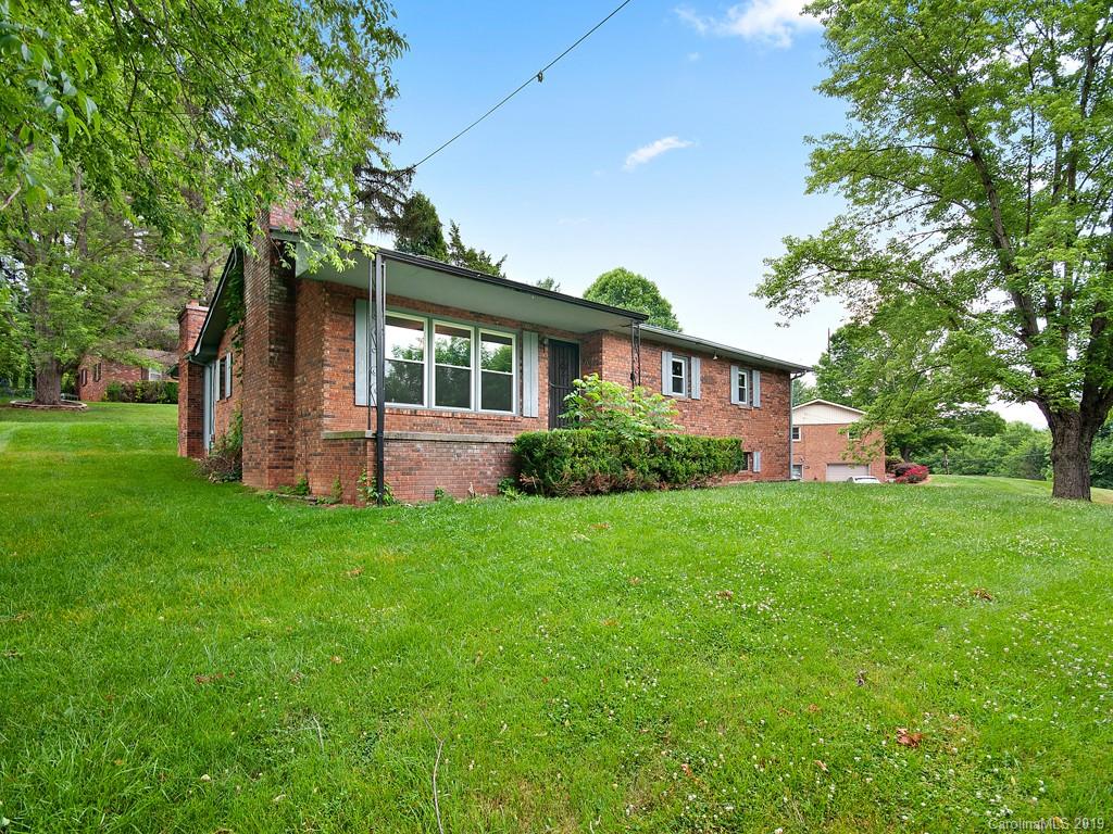 2027 Old Clyde Road Clyde NC 28721