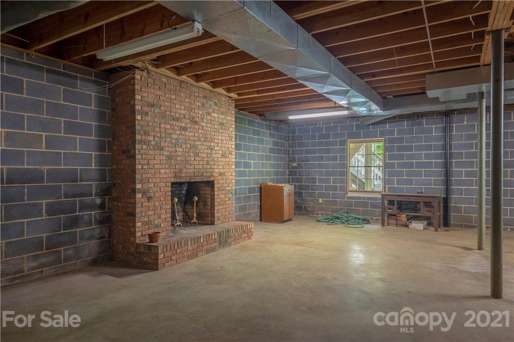 206 Camelot Drive Morganton NC 28655