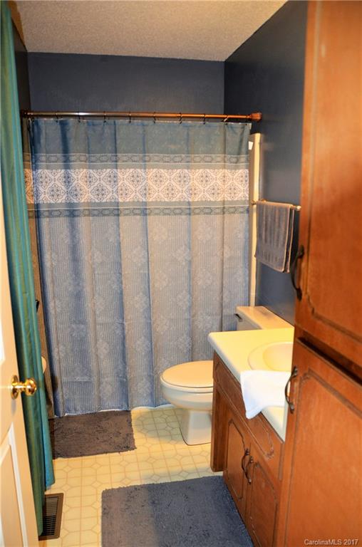 57 Hunters Field Lane Mills River NC 28759