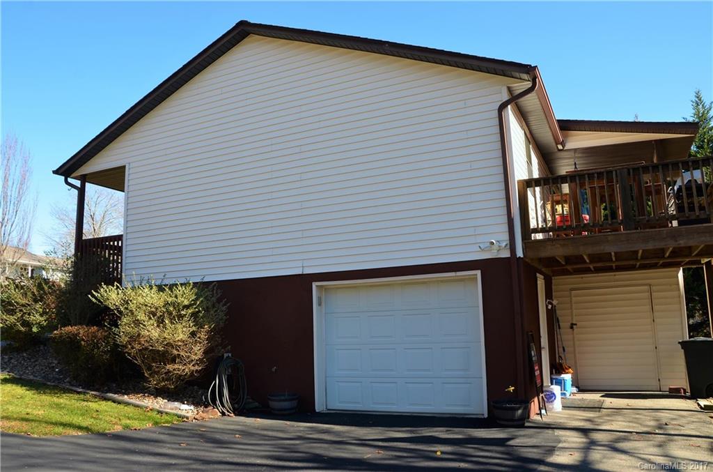 57 Hunters Field Lane Mills River NC 28759