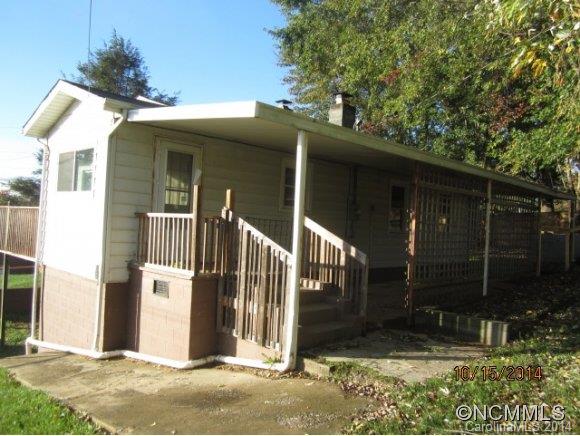 141 Maple Ridge Road Candler NC 28715