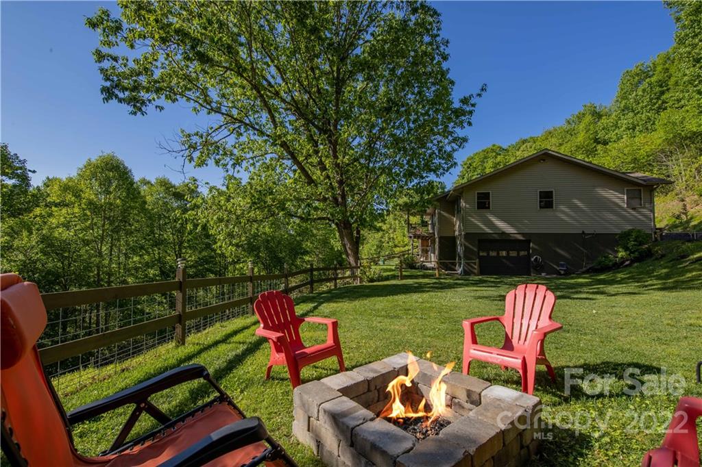4993 State Highway 197 S Highway Burnsville NC 28714
