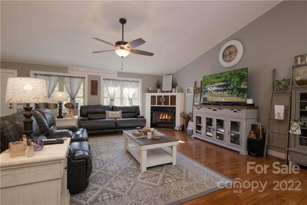 4993 State Highway 197 S Highway Burnsville NC 28714