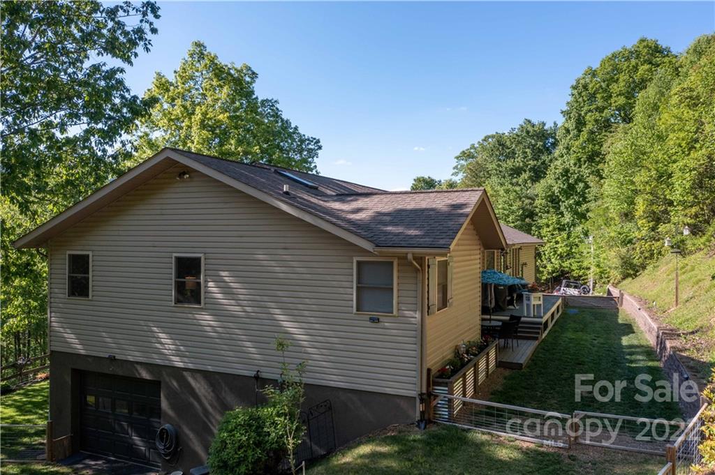 4993 State Highway 197 S Highway Burnsville NC 28714