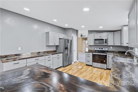 500 Deaverview Road Asheville NC 28806