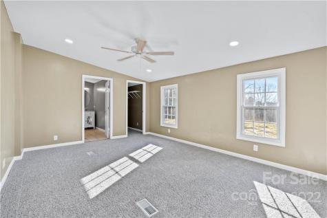 500 Deaverview Road Asheville NC 28806