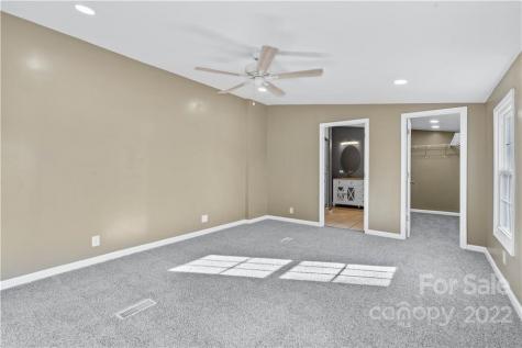 500 Deaverview Road Asheville NC 28806