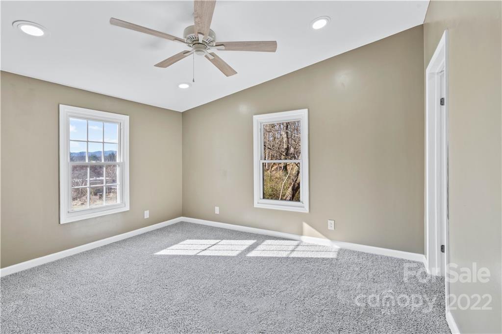 500 Deaverview Road Asheville NC 28806