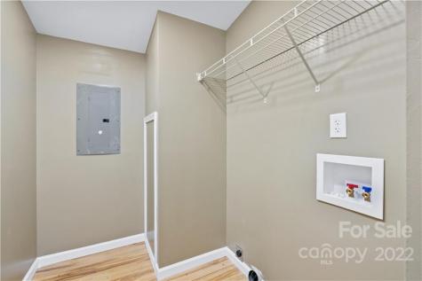 500 Deaverview Road Asheville NC 28806