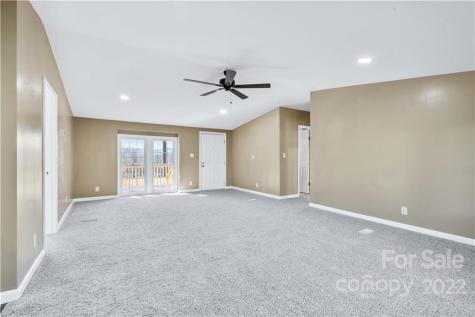 500 Deaverview Road Asheville NC 28806