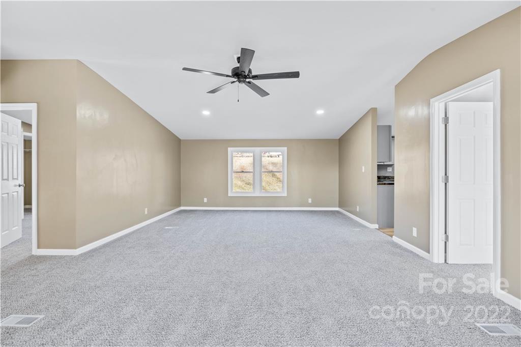 500 Deaverview Road Asheville NC 28806