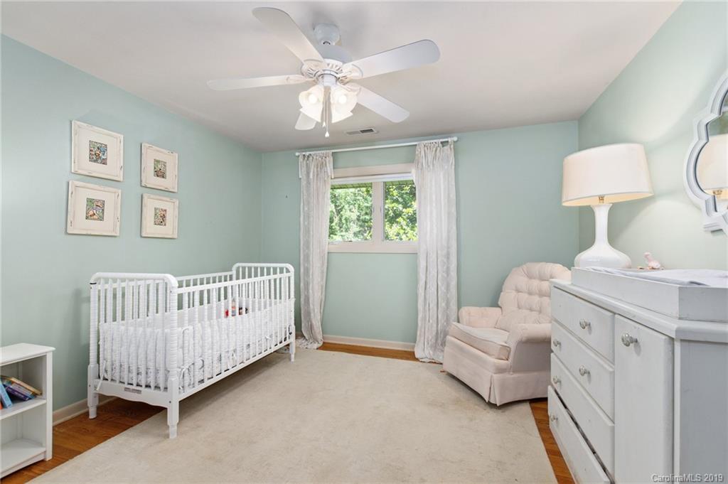 6 Willow Road Asheville NC 28804