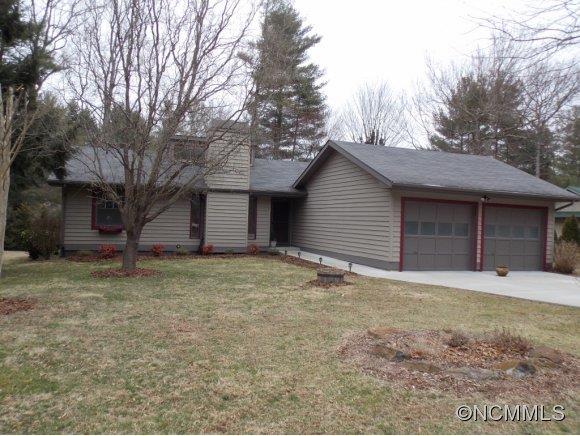 15 Golden Oaks Lane Fletcher NC 28732