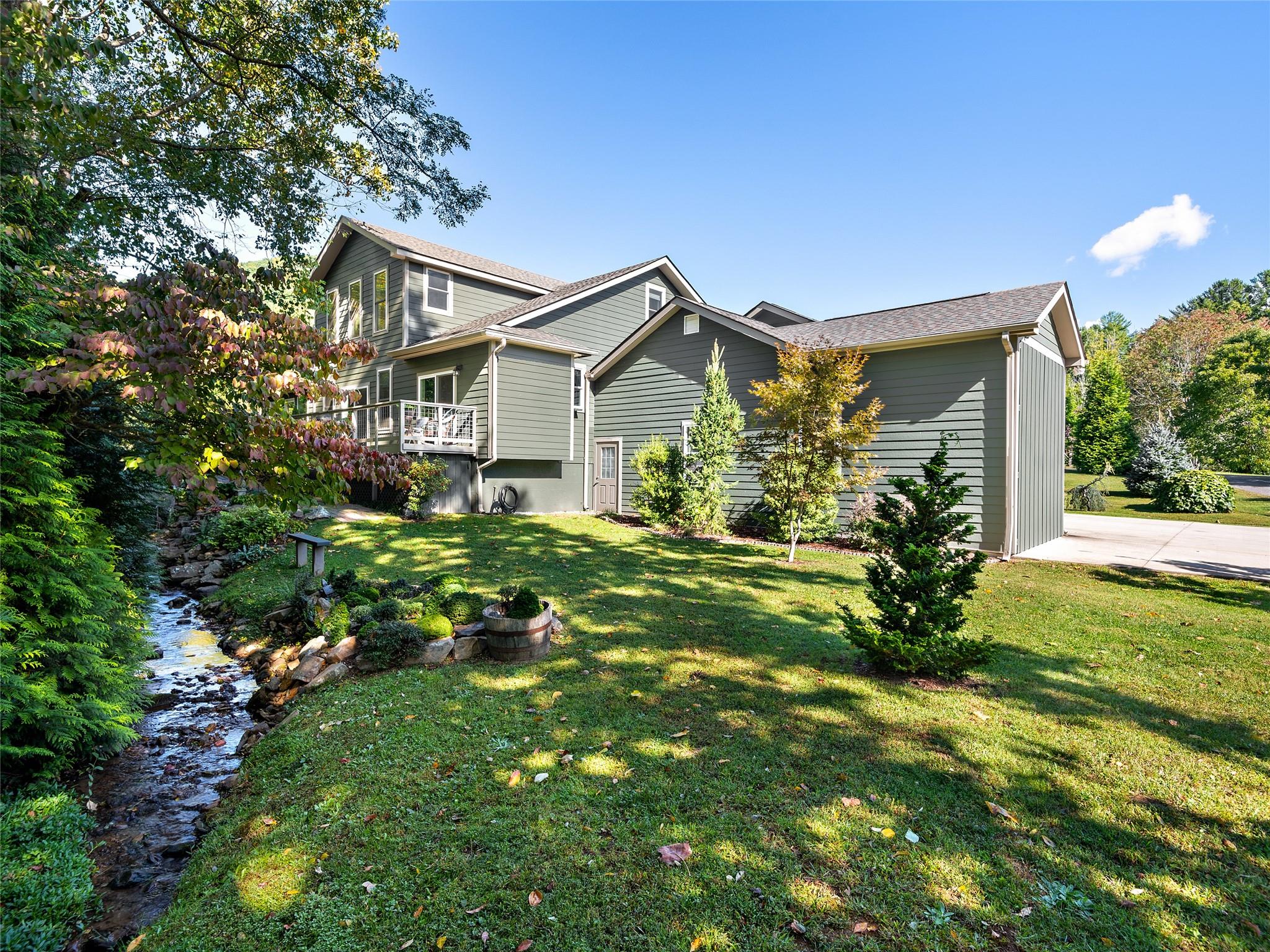 9 Creek Drive Asheville NC 28805
