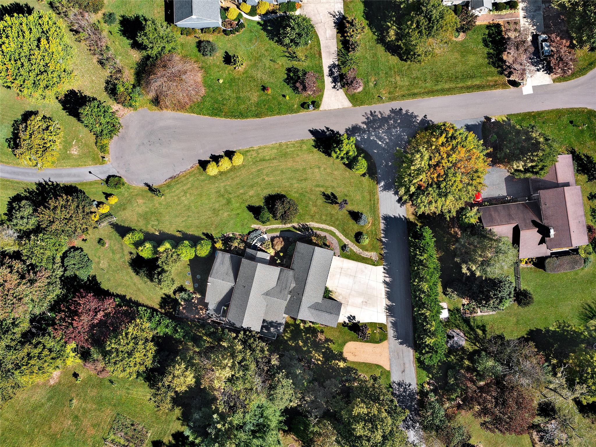 9 Creek Drive Asheville NC 28805