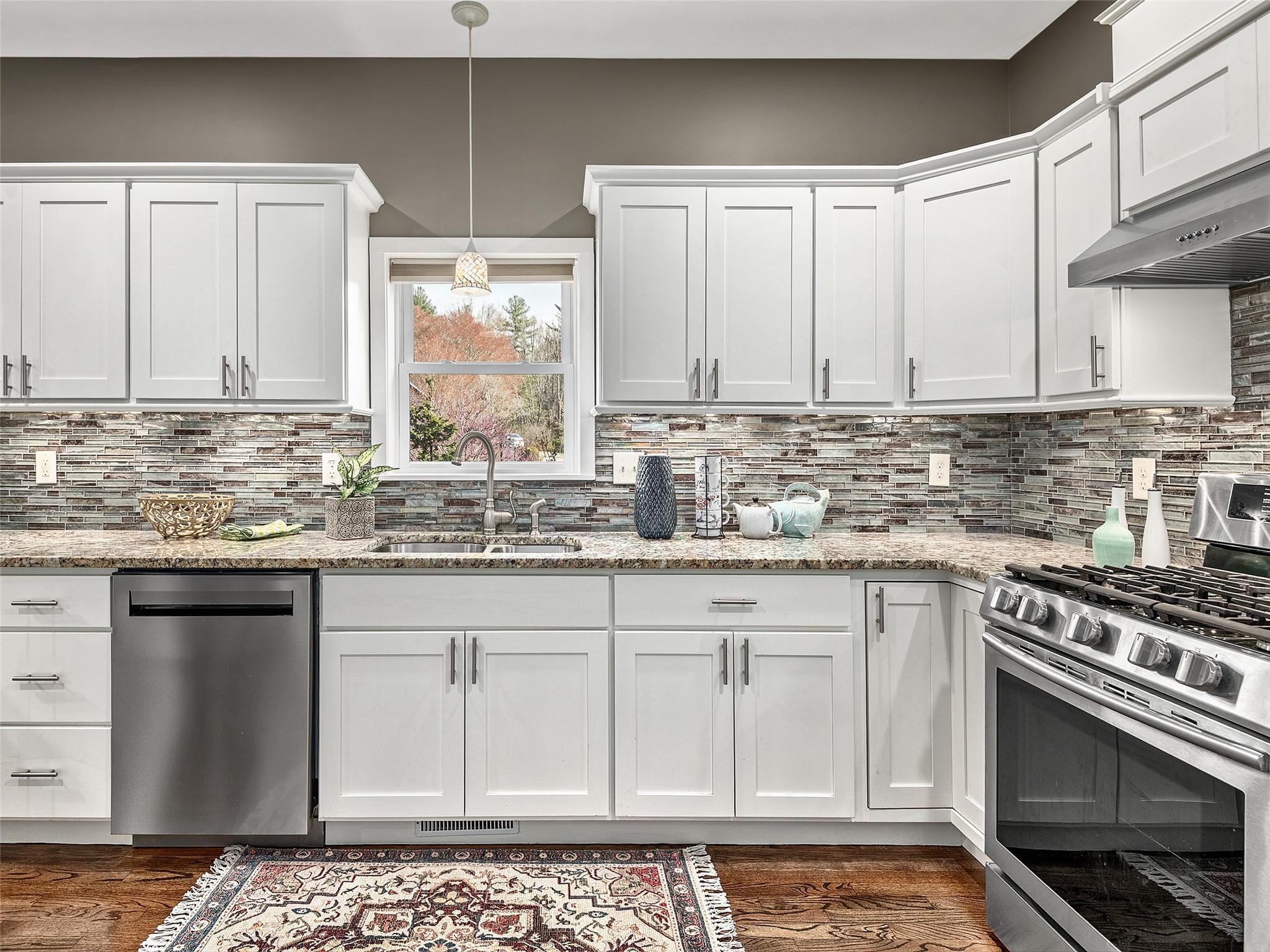 9 Creek Drive Asheville NC 28805
