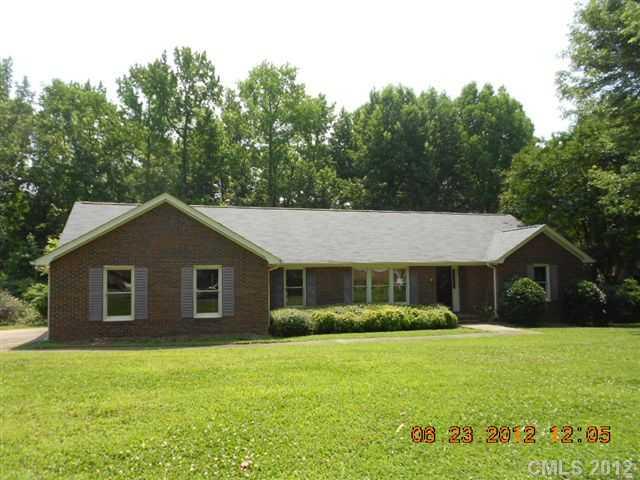 5001 Prestwick Lane Charlotte NC 28212