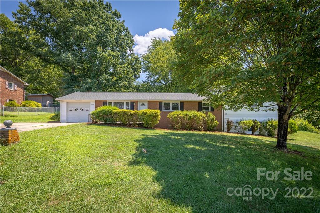 101b Starmount Circle Morganton NC 28655